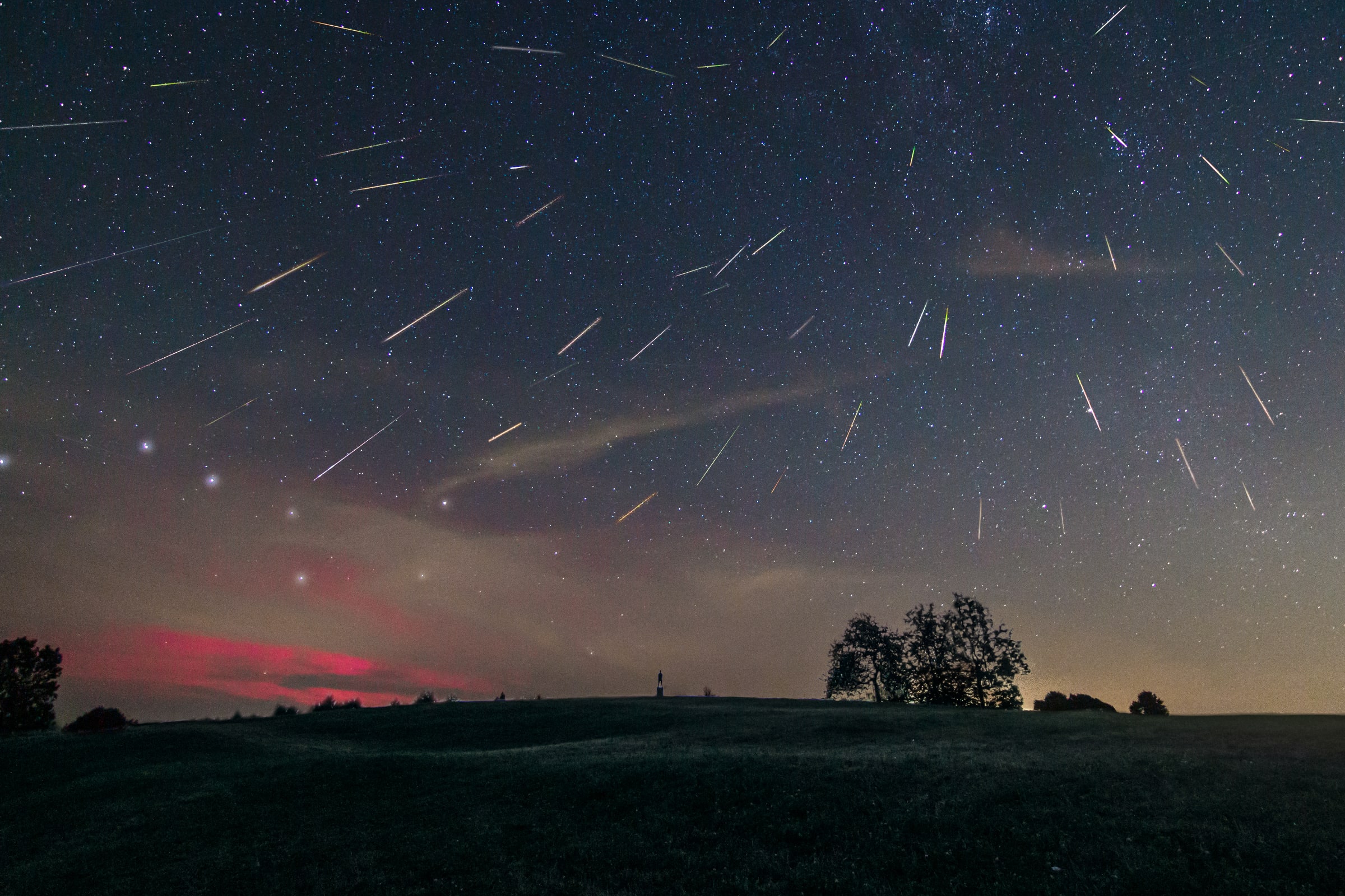 Meteorski roj Perzeidov in polarni sij